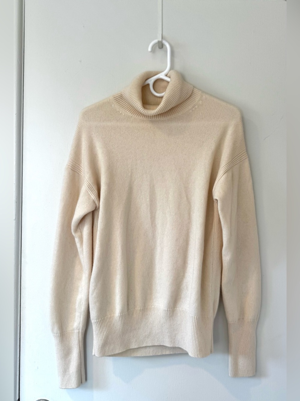 COS 100% Cashmere Ivory Turtleneck Sweater High Neck Minimalist Luxury Small - Picture 6 of 11